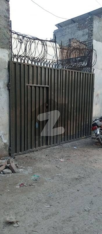 سگیاں والا بائی پاس روڈ لاہور میں 1 کنال فیکٹری 1.25 لاکھ میں کرایہ پر دستیاب ہے۔