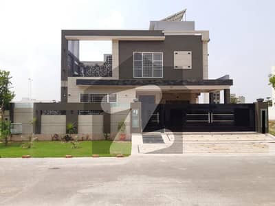 1 KANAL UPPER PORTION AVAILABLE FOR RENT IN DHA PHASE 7