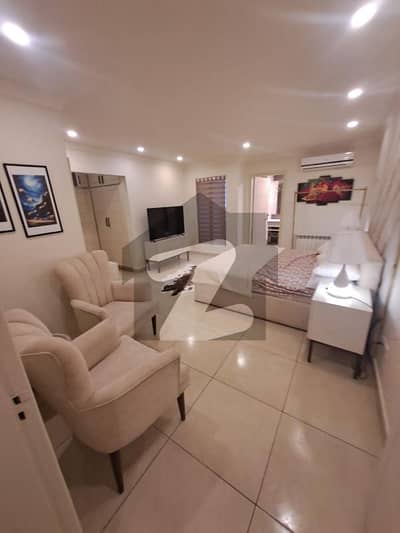 ڈپلومیٹک انکلیو اسلام آباد میں 1 کمرے کا 5 مرلہ فلیٹ 5.5 کروڑ میں برائے فروخت۔