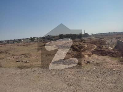 30x60 7 Marla Street 67 plot for Sale G-14/2