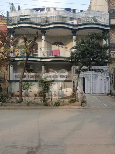 Abeautiful park facing 4story 7 marla house