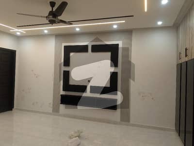 آئی ای پی انجنیئرز ٹاؤن ۔ سیکٹر اے آئی ای پی انجینئرز ٹاؤن,لاہور میں 2 کمروں کا 10 مرلہ زیریں پورشن 60.0 ہزار میں کرایہ پر دستیاب ہے۔