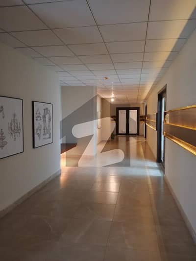 گلبرگ گرینز گلبرگ,اسلام آباد میں 9 مرلہ دفتر 2.5 لاکھ میں کرایہ پر دستیاب ہے۔