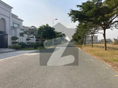 Y Block 10 Marla Plot in Reasonable Price Available for Sale