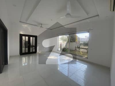 بحریہ ٹاؤن فیز 8 ۔ بلاک اے بحریہ ٹاؤن فیز 8,بحریہ ٹاؤن راولپنڈی,راولپنڈی میں 3 کمروں کا 1 کنال مکان 1.35 لاکھ میں کرایہ پر دستیاب ہے۔