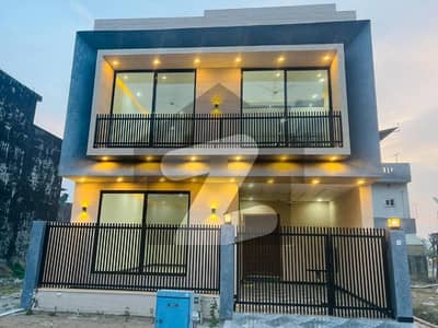 House For Grabs In 5 Marla Islamabad