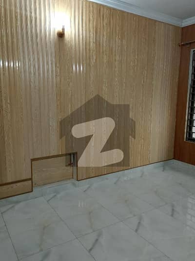 پشاور روڈ راولپنڈی میں 3 کمروں کا 16 مرلہ زیریں پورشن 1.15 لاکھ میں کرایہ پر دستیاب ہے۔