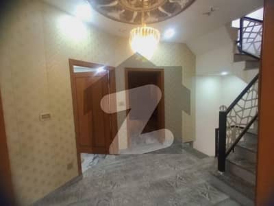 پارک ویو سٹی لاہور میں 3 کمروں کا 5 مرلہ بالائی پورشن 45.0 ہزار میں کرایہ پر دستیاب ہے۔