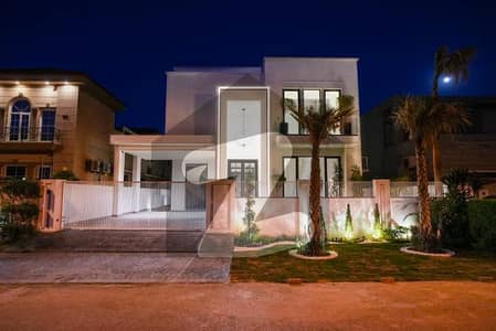 ڈی ایچ اے فیز 6 ڈیفنس (ڈی ایچ اے),لاہور میں 5 کمروں کا 1 کنال مکان 8.75 کروڑ میں برائے فروخت۔