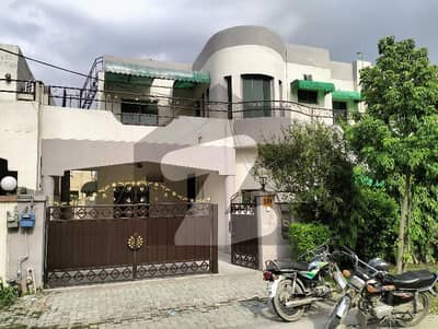 عسکری 10 عسکری,لاہور میں 4 کمروں کا 10 مرلہ مکان 1.58 لاکھ میں کرایہ پر دستیاب ہے۔