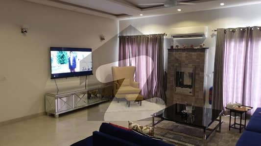 ڈی ایچ اے فیز 4 ڈیفنس (ڈی ایچ اے),لاہور میں 5 کمروں کا 1 کنال مکان 6.5 کروڑ میں برائے فروخت۔