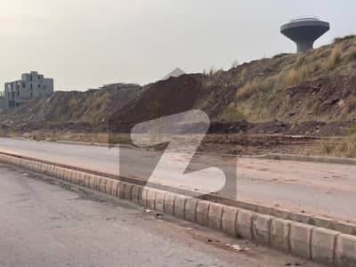 بحریہ انکلیو - سیکٹر ایف بحریہ انکلیو,بحریہ ٹاؤن,اسلام آباد میں 10 مرلہ رہائشی پلاٹ 1.35 کروڑ میں برائے فروخت۔