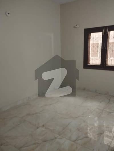 باتھ آئی لینڈ کراچی میں 3 کمروں کا 8 مرلہ فلیٹ 1.5 لاکھ میں کرایہ پر دستیاب ہے۔