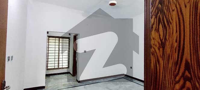 8 mrla uper portion for rent block E