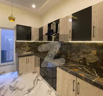 فیصل ٹاؤن - ایف ۔ 18 اسلام آباد میں 5 کمروں کا 5 مرلہ مکان 2.25 کروڑ میں برائے فروخت۔