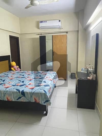 Bed DD Flat for Rent Clifton Block 8 (Hindu/Memon Only)