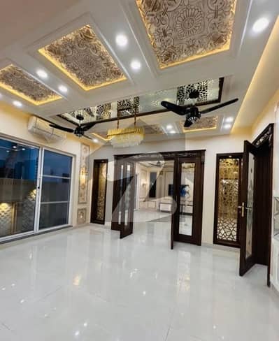 10 Marala House Available For Rent