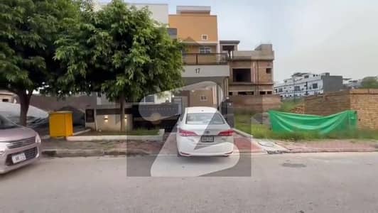 بحریہ انکلیو - سیکٹر این بحریہ انکلیو,بحریہ ٹاؤن,اسلام آباد میں 3 کمروں کا 5 مرلہ مکان 2.15 کروڑ میں برائے فروخت۔