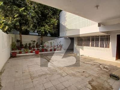 750 SQRYARD COMMERCIAL DOUBLE STORY INDEPENDENT HOUSE