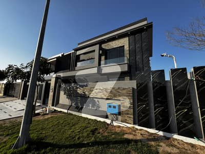 ڈی ایچ اے فیز 1 ۔ سیکٹر ایچ ڈی ایچ اے فیز 1,ڈی ایچ اے ڈیفینس,ملتان میں 6 کمروں کا 1 کنال مکان 5.4 کروڑ میں برائے فروخت۔ ڈی ایچ اے فیز 1 ۔ سیکٹر ایچ ڈی ایچ اے فیز 1,ڈی ایچ اے ڈیفینس,ملتان میں 6 کمروں کا 1 کنال مکان 5.4 کروڑ میں برائے فروخت۔