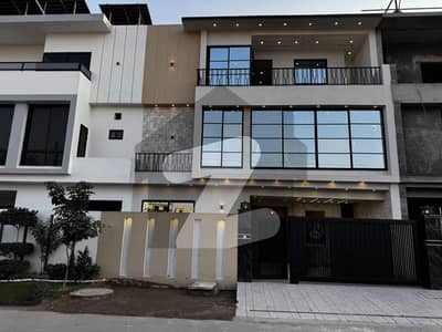 7.5 marla modern house for sale in buch villas multan