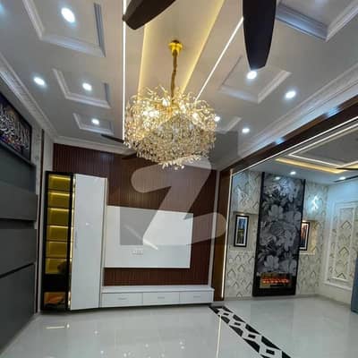 بحریہ ٹاؤن ۔ بلاک سی سی بحریہ ٹاؤن سیکٹرڈی,بحریہ ٹاؤن,لاہور میں 3 کمروں کا 5 مرلہ مکان 75.0 ہزار میں کرایہ پر دستیاب ہے۔