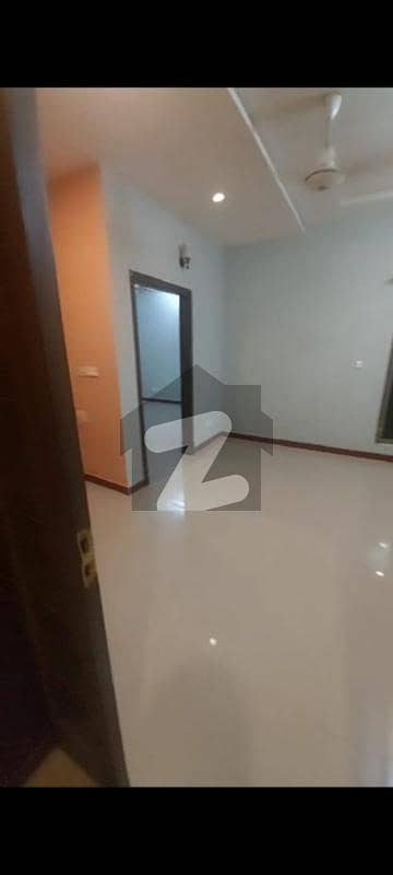 رانیا ہائٹس زراج ہاؤسنگ سکیم,اسلام آباد میں 1 کمرے کا 1 مرلہ فلیٹ 80.0 لاکھ میں برائے فروخت۔