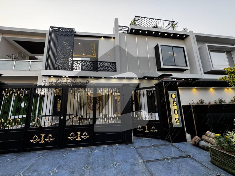 10 Marla Modern Designer House For Sale In Buch Villas Multan 10 Marla Modern Designer House For Sale In Buch Villas Multan