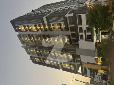 جناح ایونیو کراچی میں 3 کنال کمرشل پلاٹ 12.75 ارب میں برائے فروخت۔