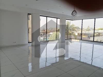 ڈی ایچ اے فیز 6 ڈی ایچ اے ڈیفینس,کراچی میں 9 مرلہ دفتر 2.9 لاکھ میں کرایہ پر دستیاب ہے۔