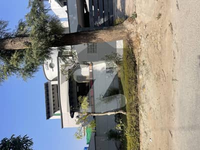 ایف ۔ 11 اسلام آباد میں 5 کمروں کا 1 کنال مکان 21.0 کروڑ میں برائے فروخت۔