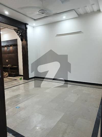 جی ۔ 15 اسلام آباد میں 4 کمروں کا 7 مرلہ مکان 1.1 لاکھ میں کرایہ پر دستیاب ہے۔