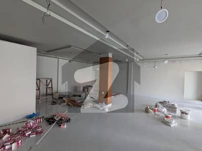 Property Links Offers 1360 Sqft Ready to Move Commercial Space For Rent Located In F-7 Markaz