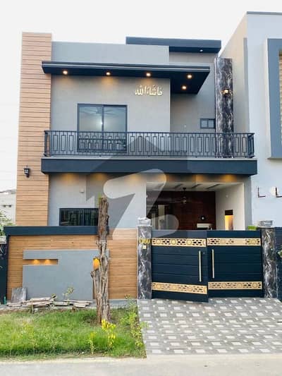 سٹی ہاؤسنگ سمندری روڈ سٹی ہاؤسنگ,فیصل آباد میں 3 کمروں کا 5 مرلہ مکان 1.7 کروڑ میں برائے فروخت۔