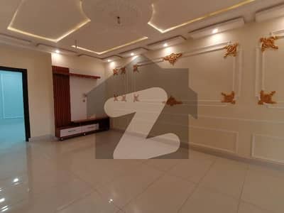 Get This Amazing 5 Marla House Available In Fatima Avenue