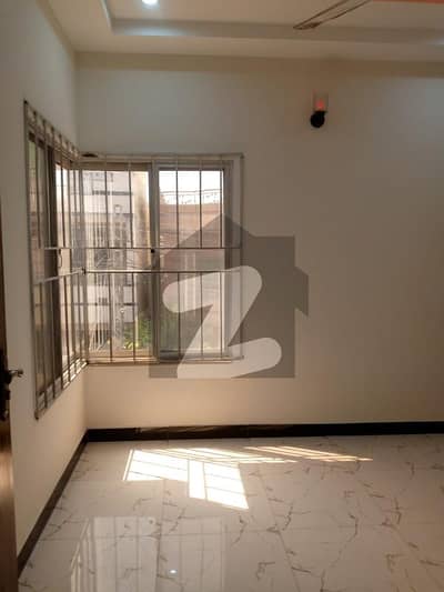 چکلالہ سکیم 3 چکلالہ سکیم,راولپنڈی میں 5 کمروں کا 10 مرلہ مکان 1.3 لاکھ میں کرایہ پر دستیاب ہے۔