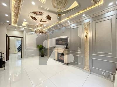 ڈیفینس رایا ڈی ایچ اے ڈیفینس,لاہور میں 5 کمروں کا 1 کنال مکان 10.66 کروڑ میں برائے فروخت۔