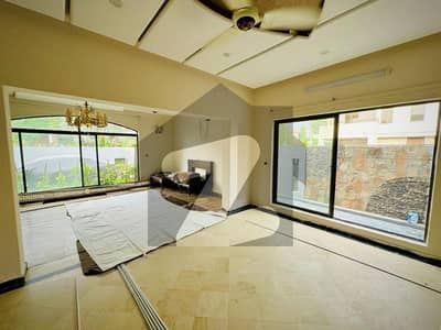 ڈی ایچ اے فیز 2 ڈیفنس (ڈی ایچ اے),لاہور میں 6 کمروں کا 2 کنال مکان 10.85 کروڑ میں برائے فروخت۔