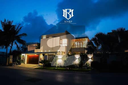 ڈی ایچ اے فیز 8 - زون اے ڈی ایچ اے فیز 8,ڈی ایچ اے ڈیفینس,کراچی میں 6 کمروں کا 2 کنال مکان 40.0 کروڑ میں برائے فروخت۔