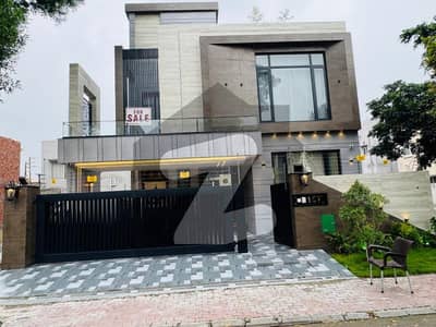 10 MARLA BEAUTIFUL HOUSE FOR SALE IN TALHA BLOCK BAHRIA TOWN LAHORE