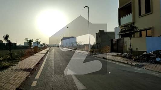 125sq yd plots at Jinnah Avenue TOP Heighted Location FOR SALE. Best for Investment