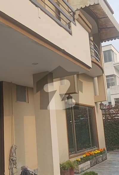 Peaceful and Serene location Decent House for Rent