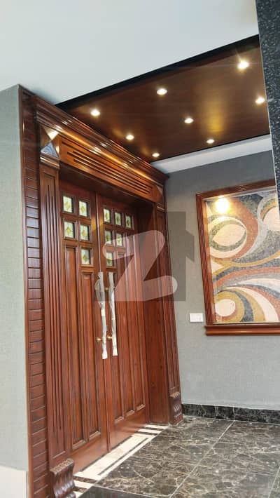 ڈی ایچ اے فیز 1 ۔ سیکٹر ایچ ڈی ایچ اے فیز 1,ڈی ایچ اے ڈیفینس,ملتان میں 5 کمروں کا 1 کنال مکان 5.0 کروڑ میں برائے فروخت۔