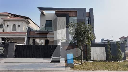 Ideally Located House Of 1 Kanal Is Available For sale In Lahore