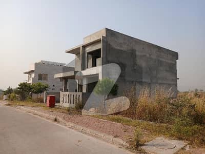 بحریہ انکلیو - سیکٹر سی 2 بحریہ انکلیو,بحریہ ٹاؤن,اسلام آباد میں 7 کمروں کا 10 مرلہ مکان 3.85 کروڑ میں برائے فروخت۔