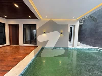 ایف ۔ 7/3 ایف ۔ 7,اسلام آباد میں 6 کمروں کا 1 کنال مکان 13.0 لاکھ میں کرایہ پر دستیاب ہے۔