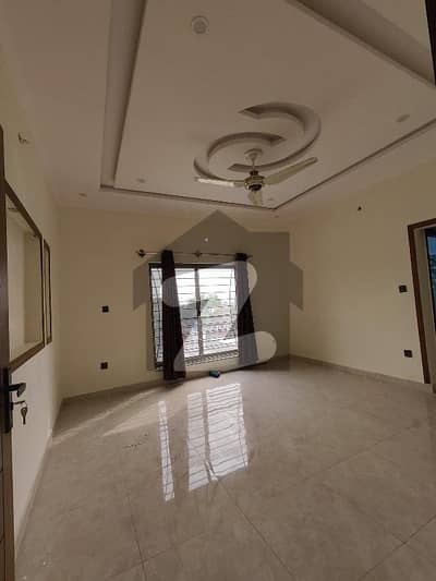 جناح گارڈنز ایف ای سی ایچ ایس,اسلام آباد میں 5 کمروں کا 8 مرلہ مکان 1.1 لاکھ میں کرایہ پر دستیاب ہے۔