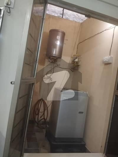 علامہ اقبال ٹاؤن ۔ نیلم بلاک علامہ اقبال ٹاؤن,لاہور میں 3 کمروں کا 3 مرلہ مکان 1.5 کروڑ میں برائے فروخت۔