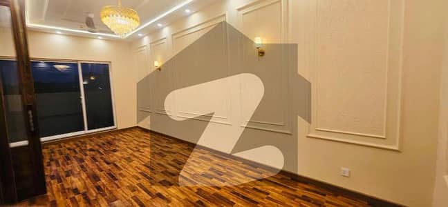 10 Marla Modern House For Sale in Dha Phase 7