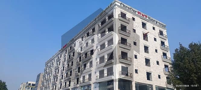 بحریہ ٹاؤن سیکٹر سی بحریہ ٹاؤن,لاہور میں 1 کمرے کا 2 مرلہ فلیٹ 1.0 کروڑ میں برائے فروخت۔